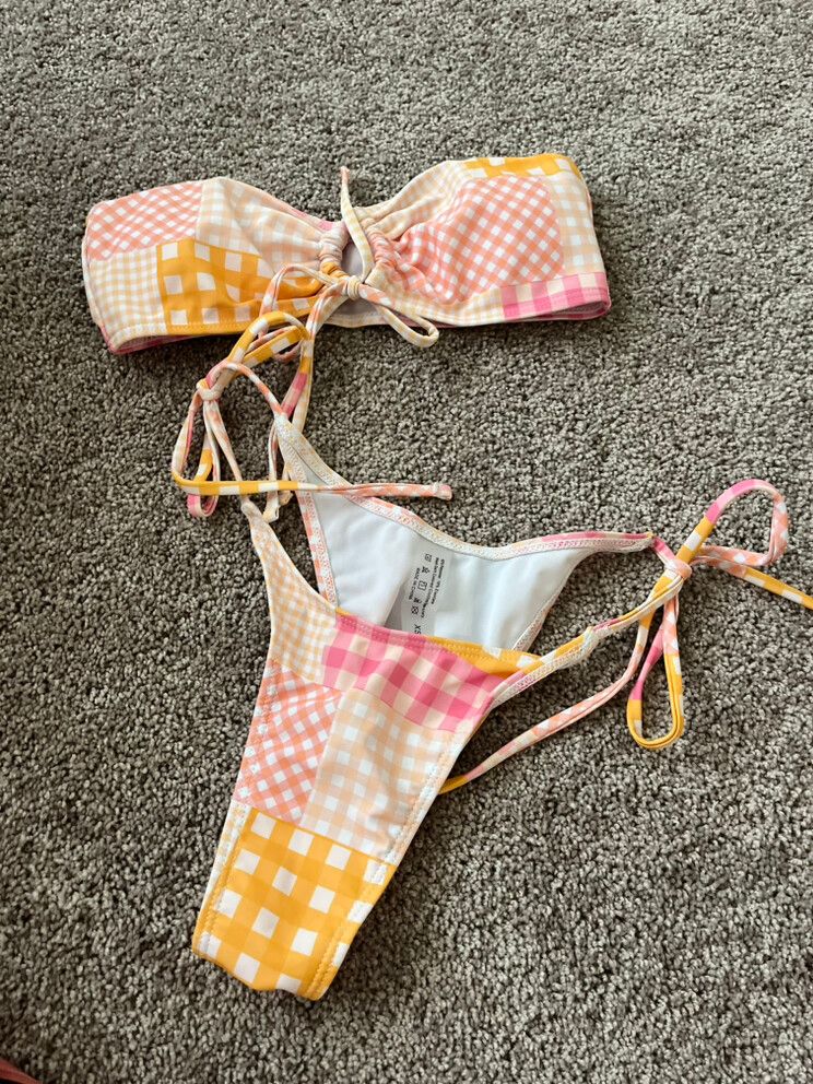 Strapless bikini