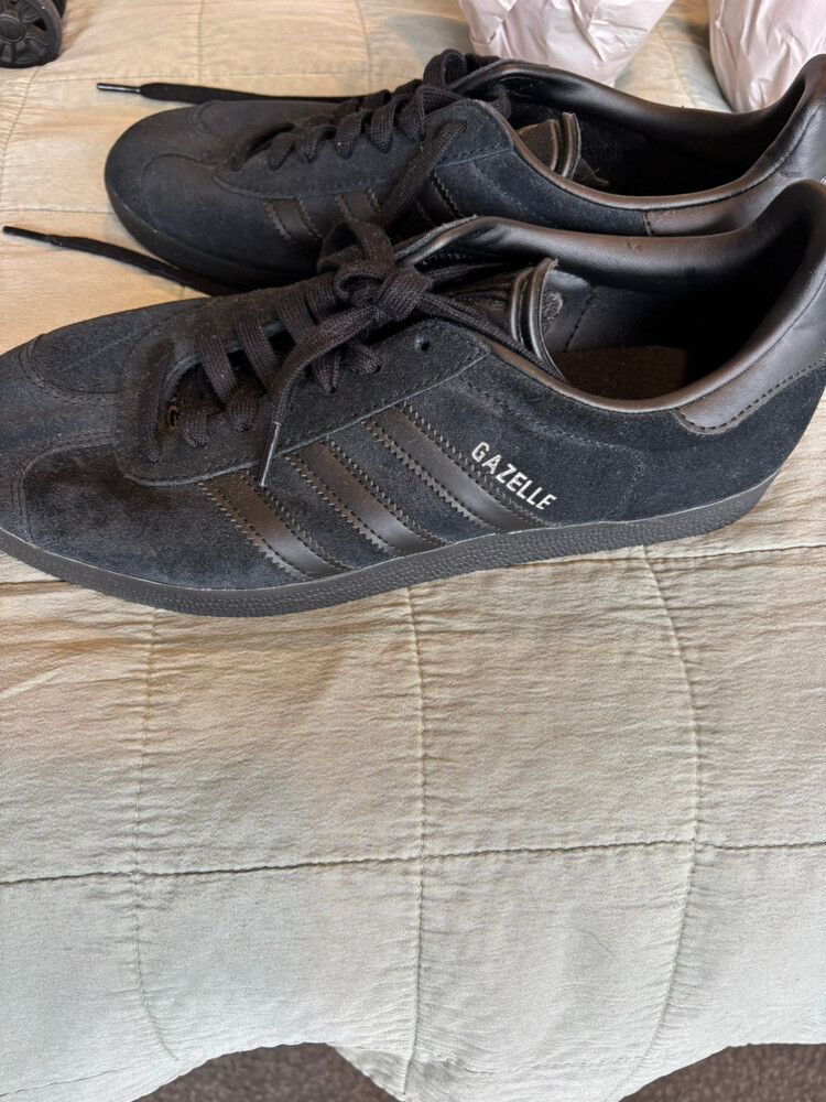 Adidas Gazelle Black Sneakers x All blacks collab