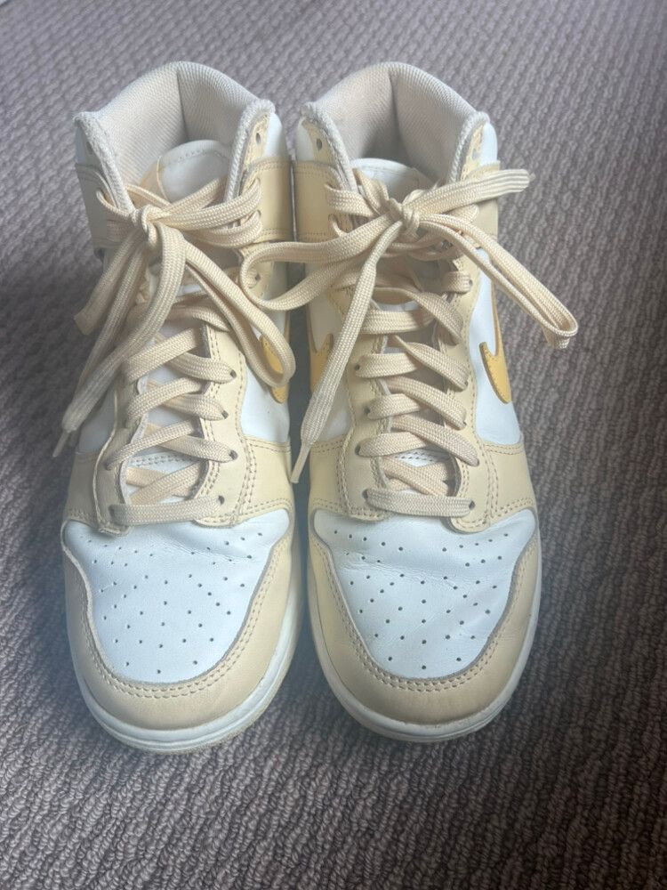 Nike yellow high dunks