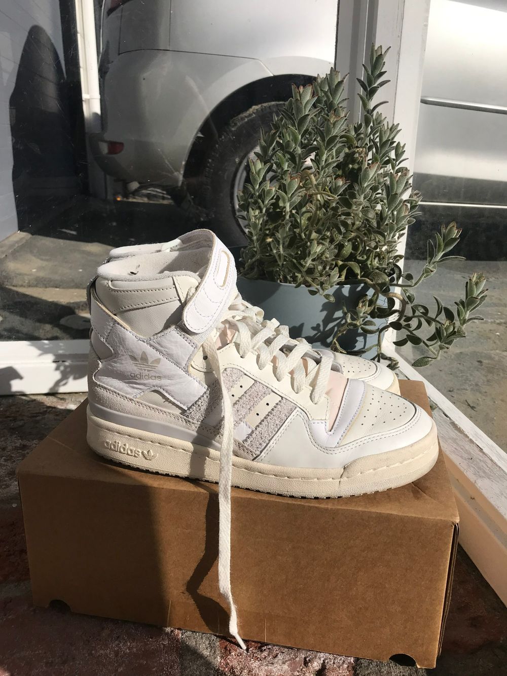 adidas forum 84 high orbit grey on feet