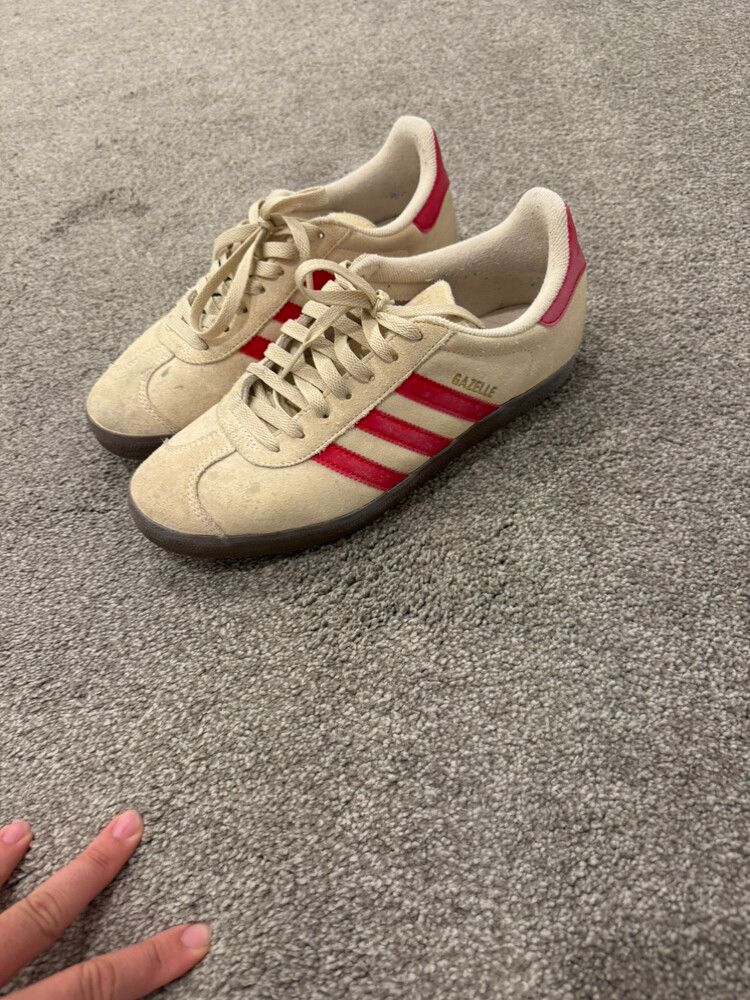 Adidas - Adidas Gazelle red/cream Sneakers on Designer Wardrobe