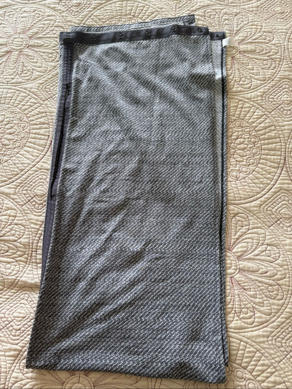 Lululemon Vinyasa Snap Wrap / Convertible Scarf