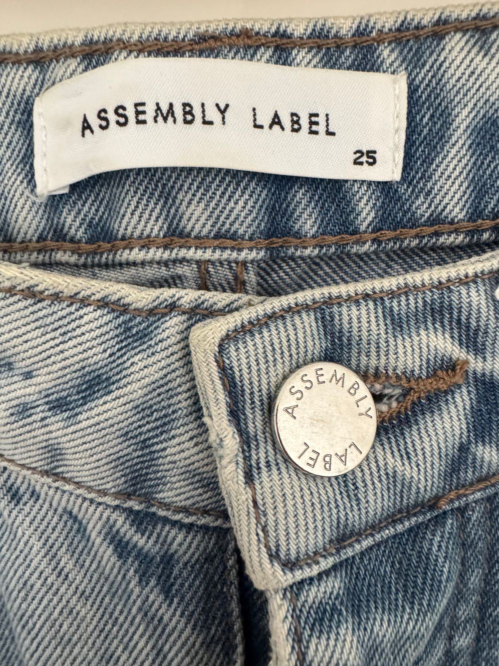 Assembly Label Light Blue Denim