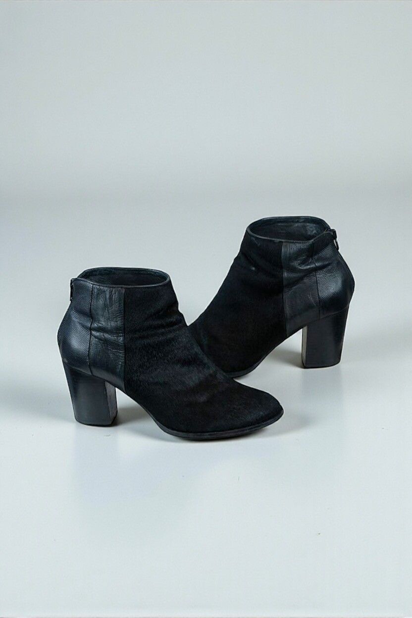 Mi Piaci "Della" Black Pony Boots — Pony Hair, Stacked Heel