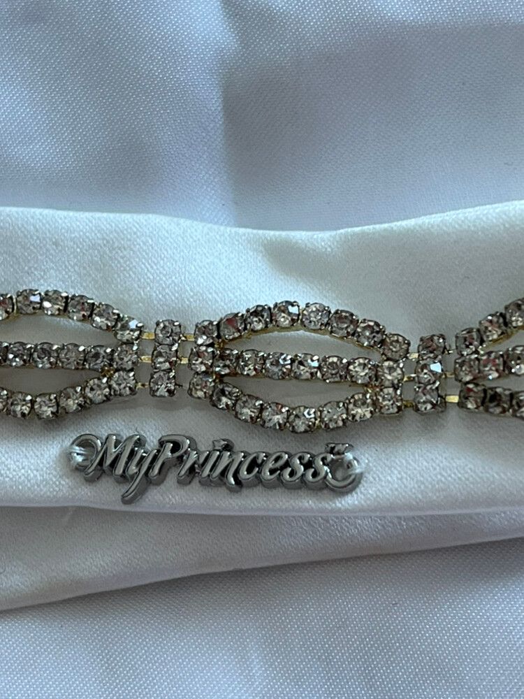 My Princess White Diamanté assessors