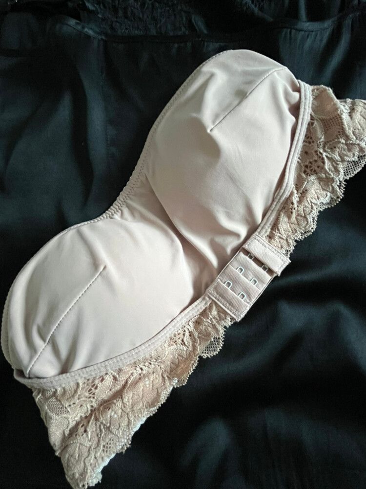 Beige Lace Strapless Bra