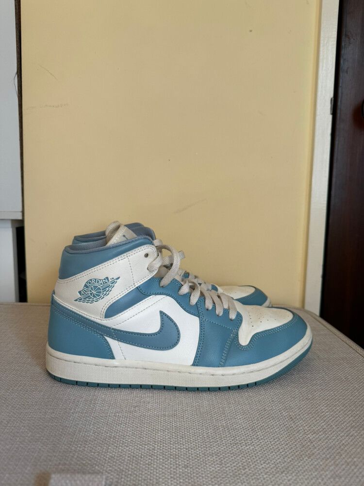 Nike Blue White Jordan Sneakers Size US 9.5