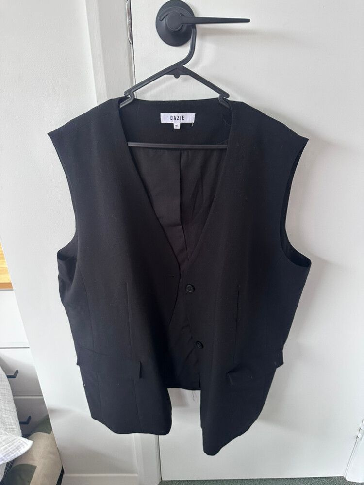 Dazie Black Vest