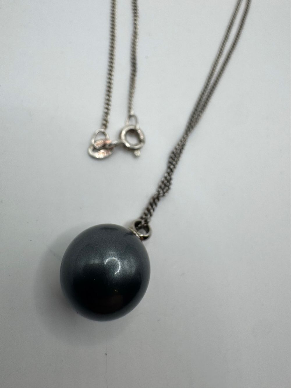 Sterling silver chain with pearl pendant