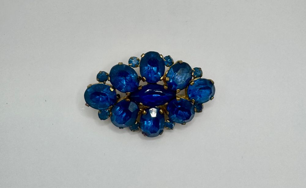 vintage Czech glass brooch