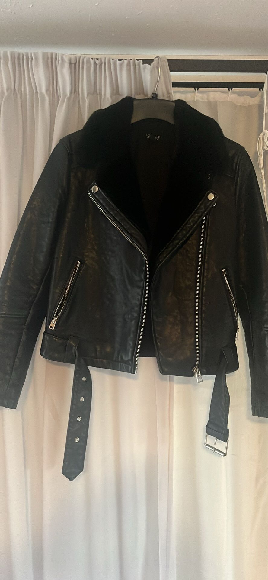 Pu leather jacket fur trim