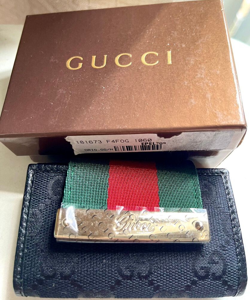New Gucci Black Sherryline Key Case