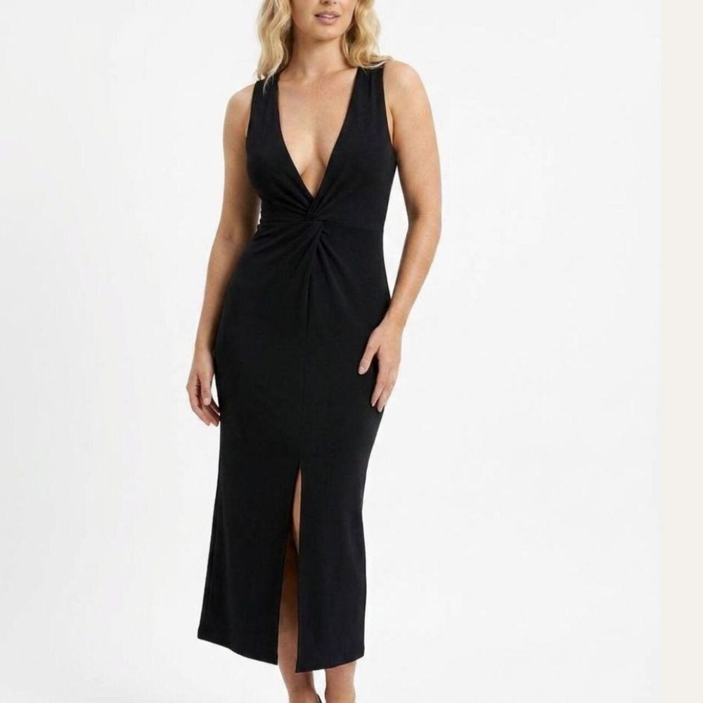 Manning Cartell 'On the Regular' Black Plunge Maxi Dress - Black XS