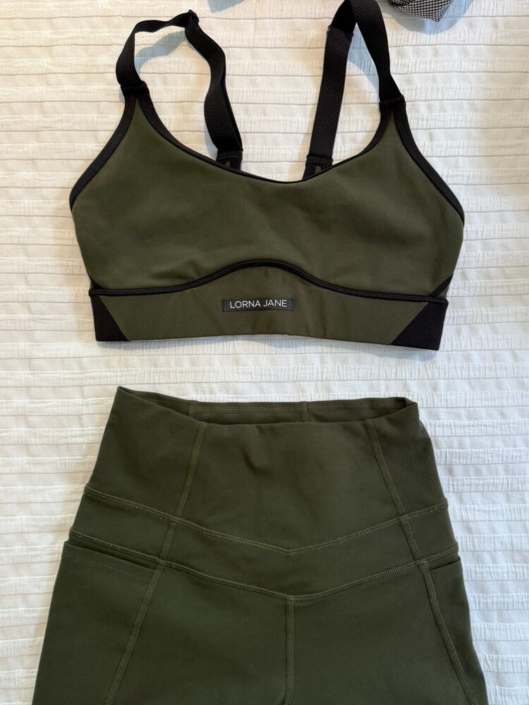 Lorna Jane set
