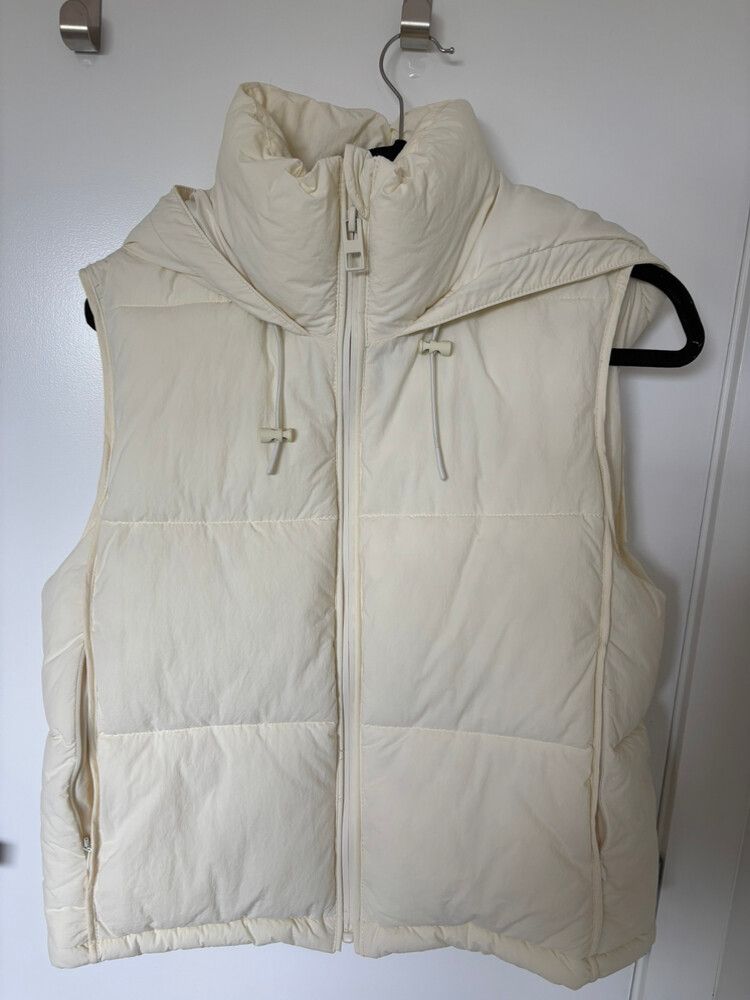 Zara Cream Puffer Vest