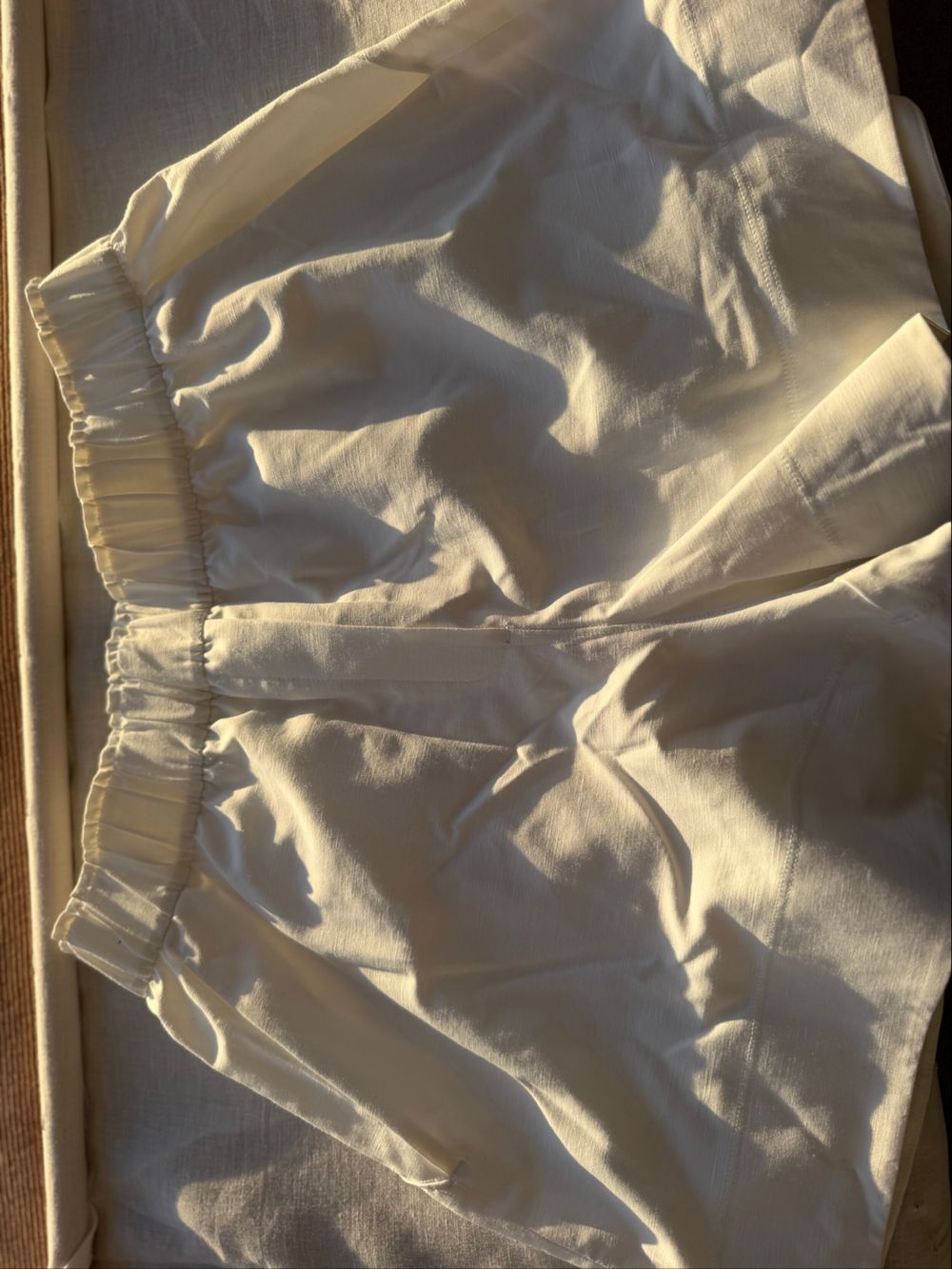 Lululemon White Elastic Waisted shorts