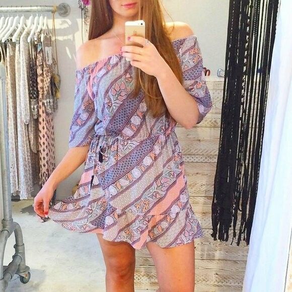 TIGERLILY Lagunas Off The Shoulder Ruffle Mini Dress RRP$190