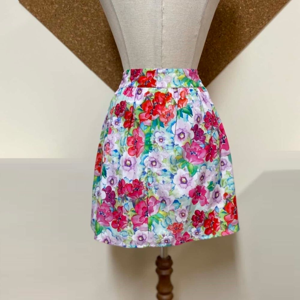 FOREVER NEW Floral A-Line Mini Skater Skirt