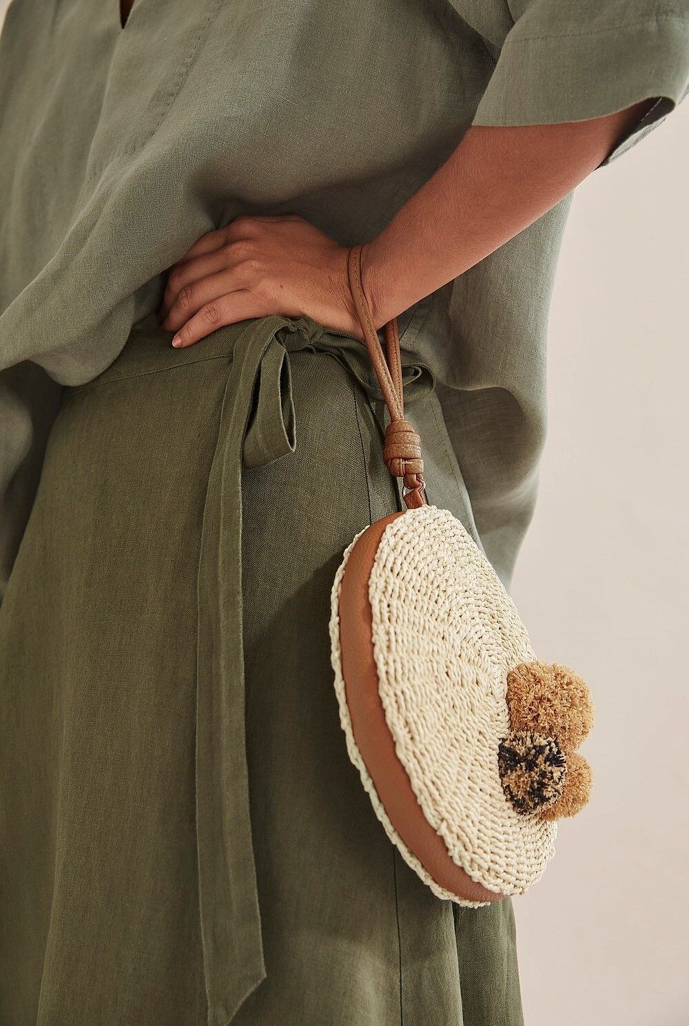 COUNTRY ROAD Leather Trim Round Woven Bauble Pouch Wristlet Clutch Bag