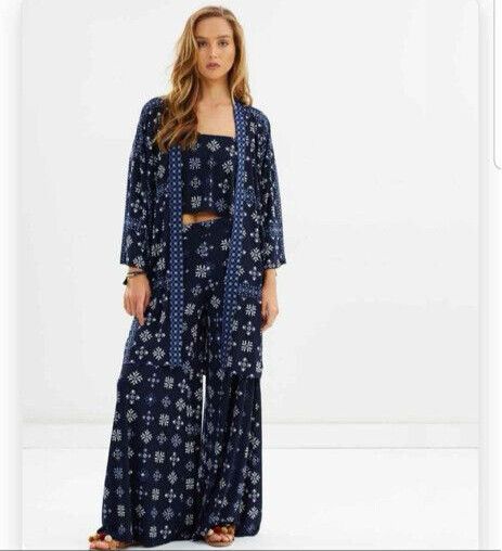 TIGERLILY Anja Navy Stretch Wide Leg Pants RRP$190