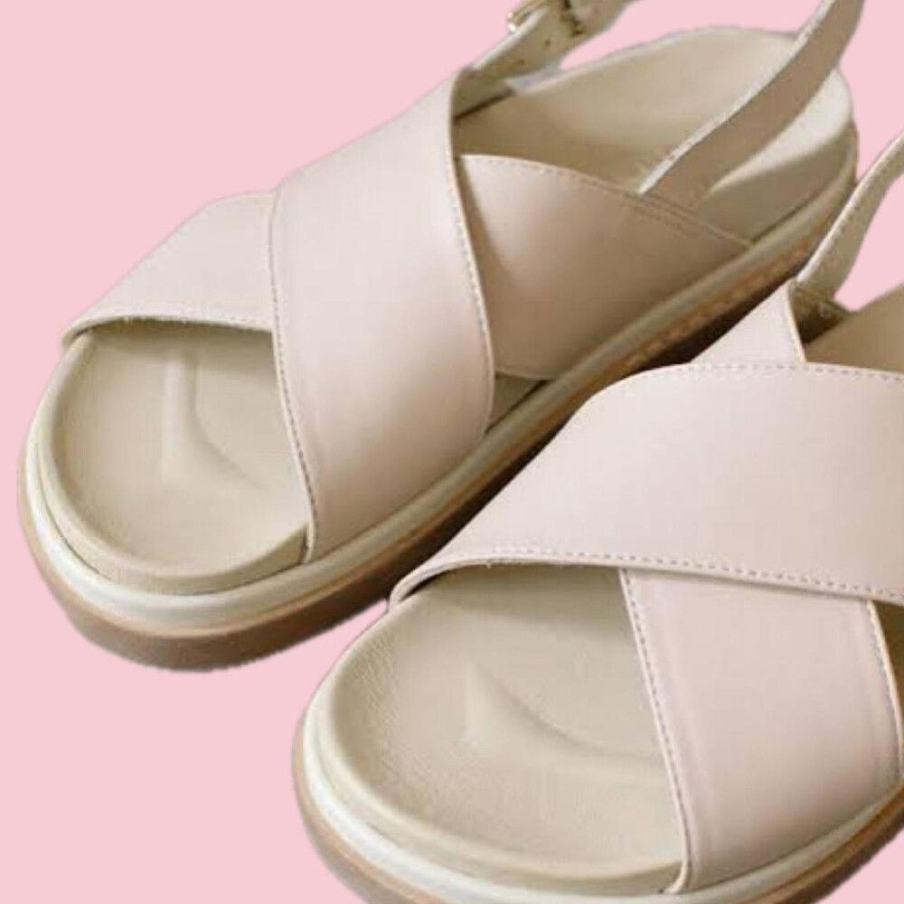 alohas Marshmallow Cream Leather Sandals size 37