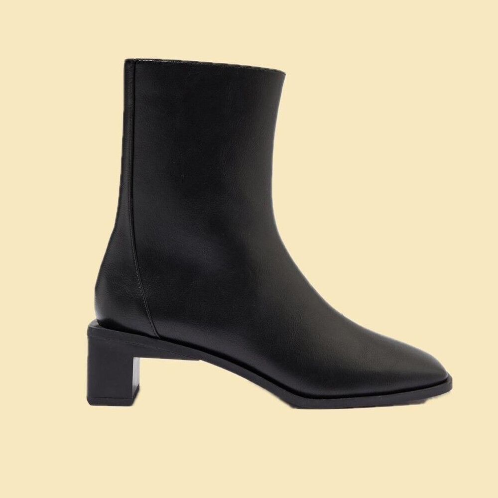 RUBI SHOES SQUARE TOE BLACK BOOTS size 38
