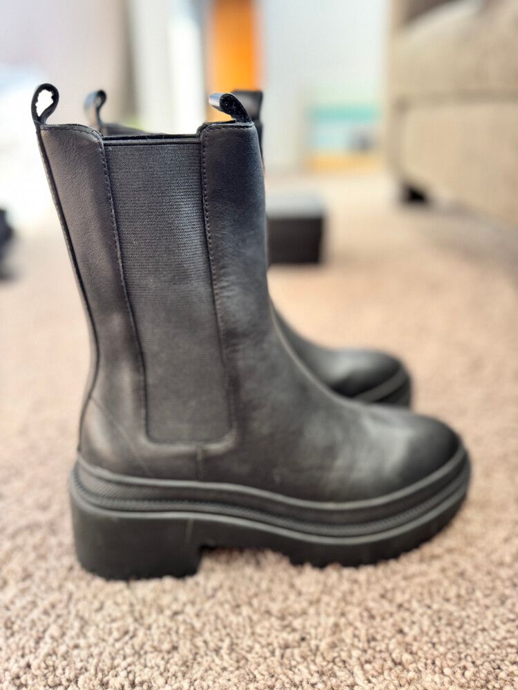 Brand New Moochi Black Boots - size 36