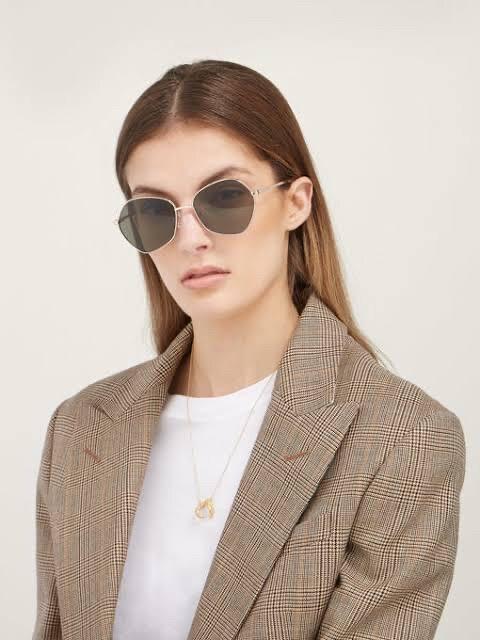 Le specs — like new. Worn twice Le Specs and No Problemo Drop Sunglasses | Hypebae main image 2