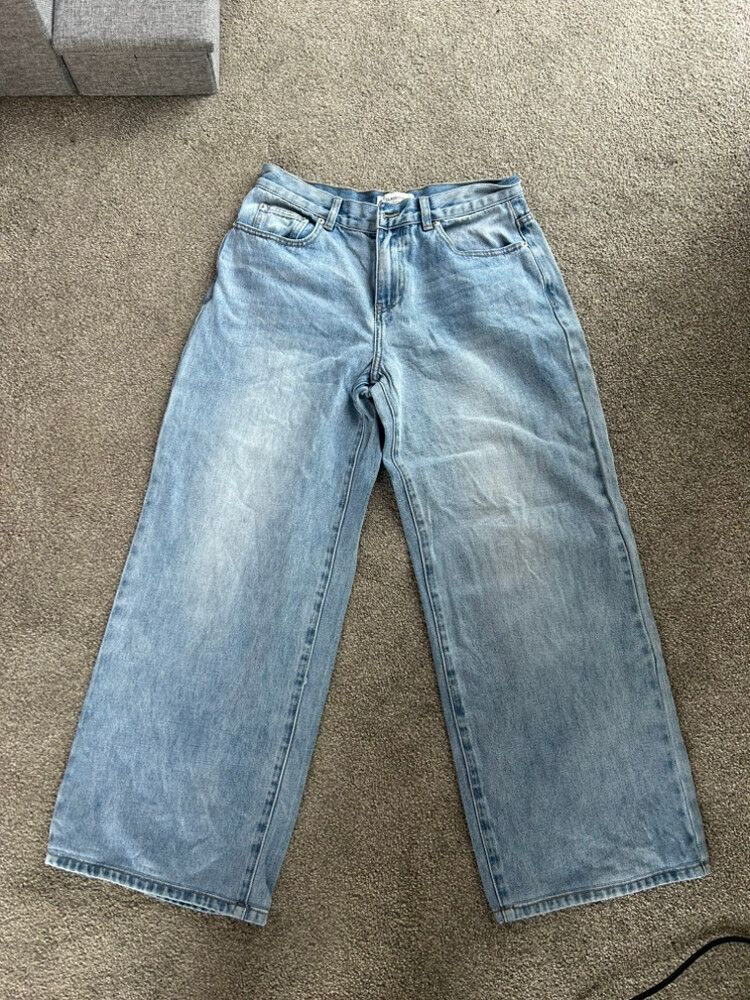 Low waisted wide jeans