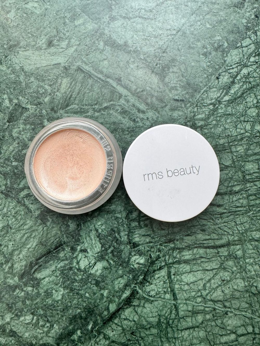 RMS Beauty Magic Luminizer