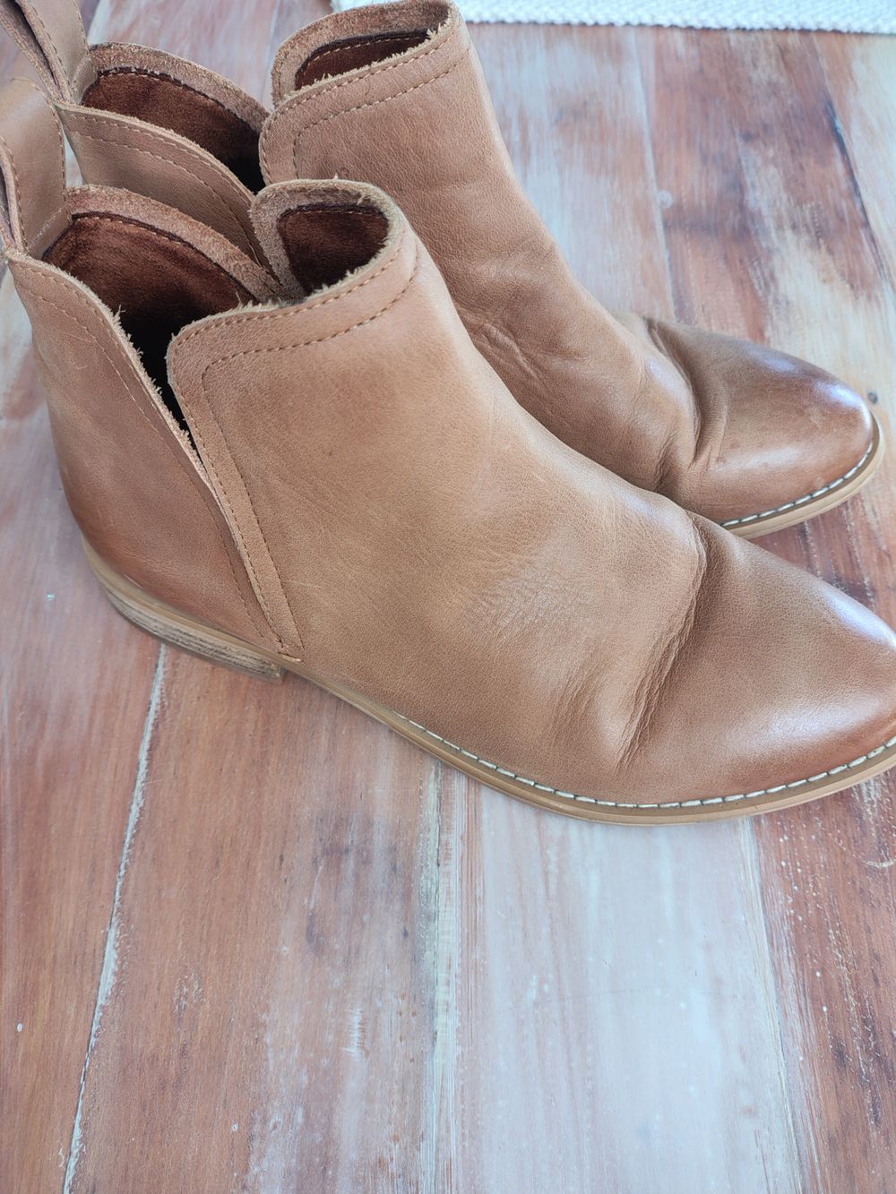 Walnut Melbourne Douglas Leather Boot