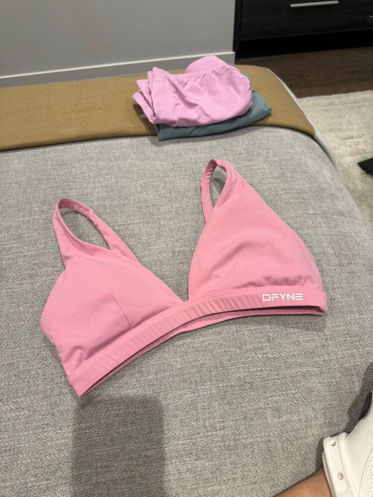 DFYNE - PINK sports bra