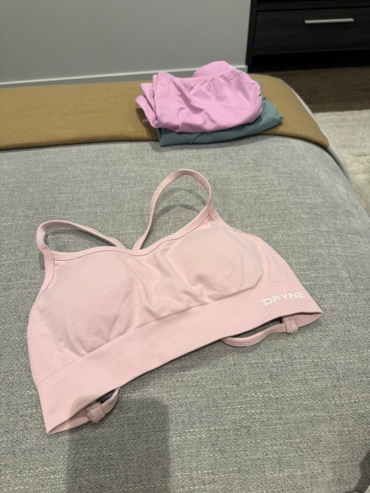 pink DFYNE Dynamic Backless Sports Bra