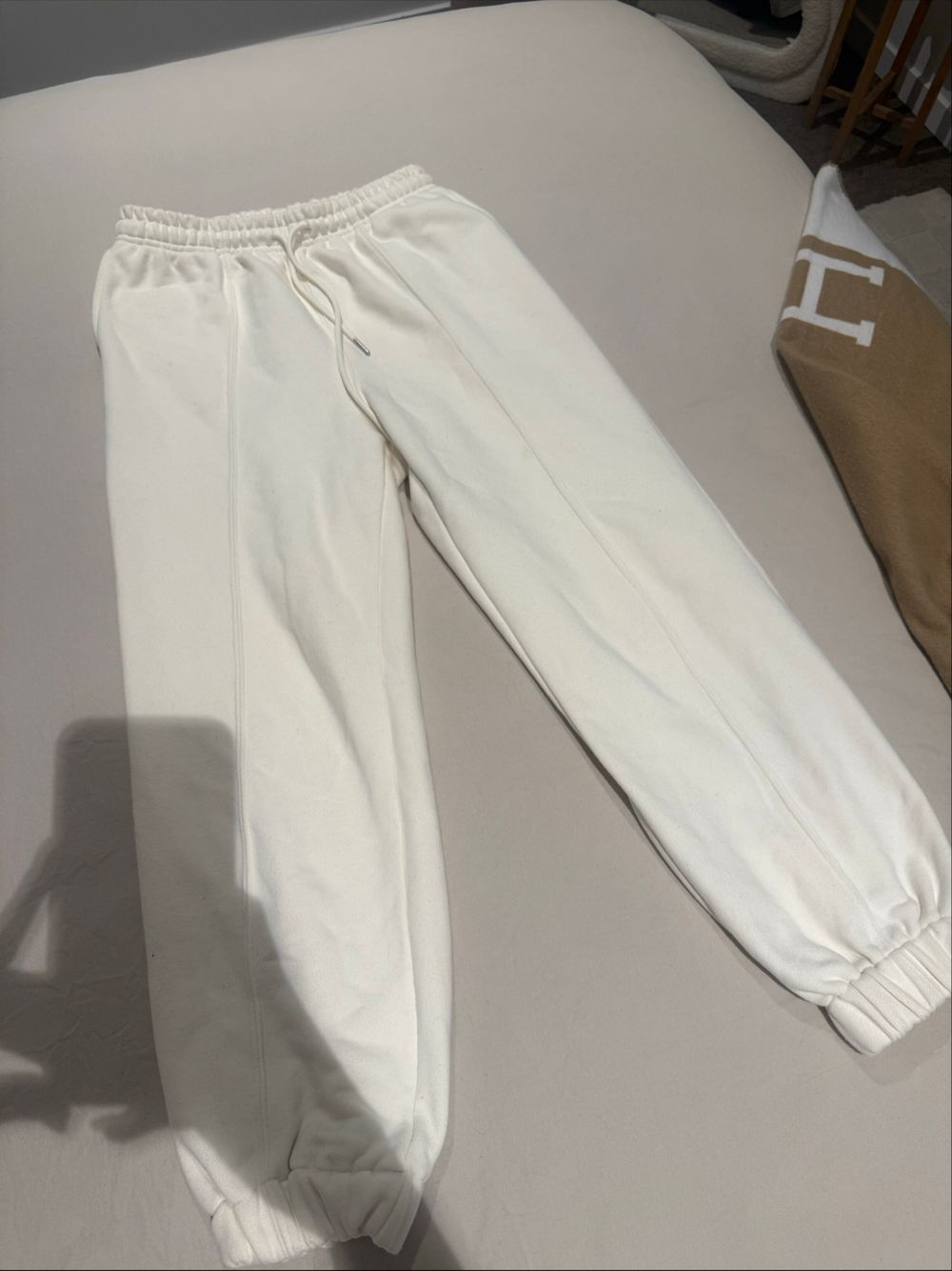 Chenn Chenn buttermilk  Sweatpants