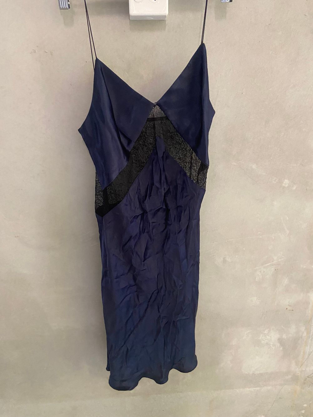 Bec & Bridge - bec & bridge ju suis mini dress navy blue & black lace sz 6  on Designer Wardrobe