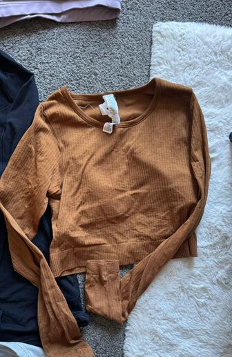 ebb to street Ribbed Long Sleeve Top