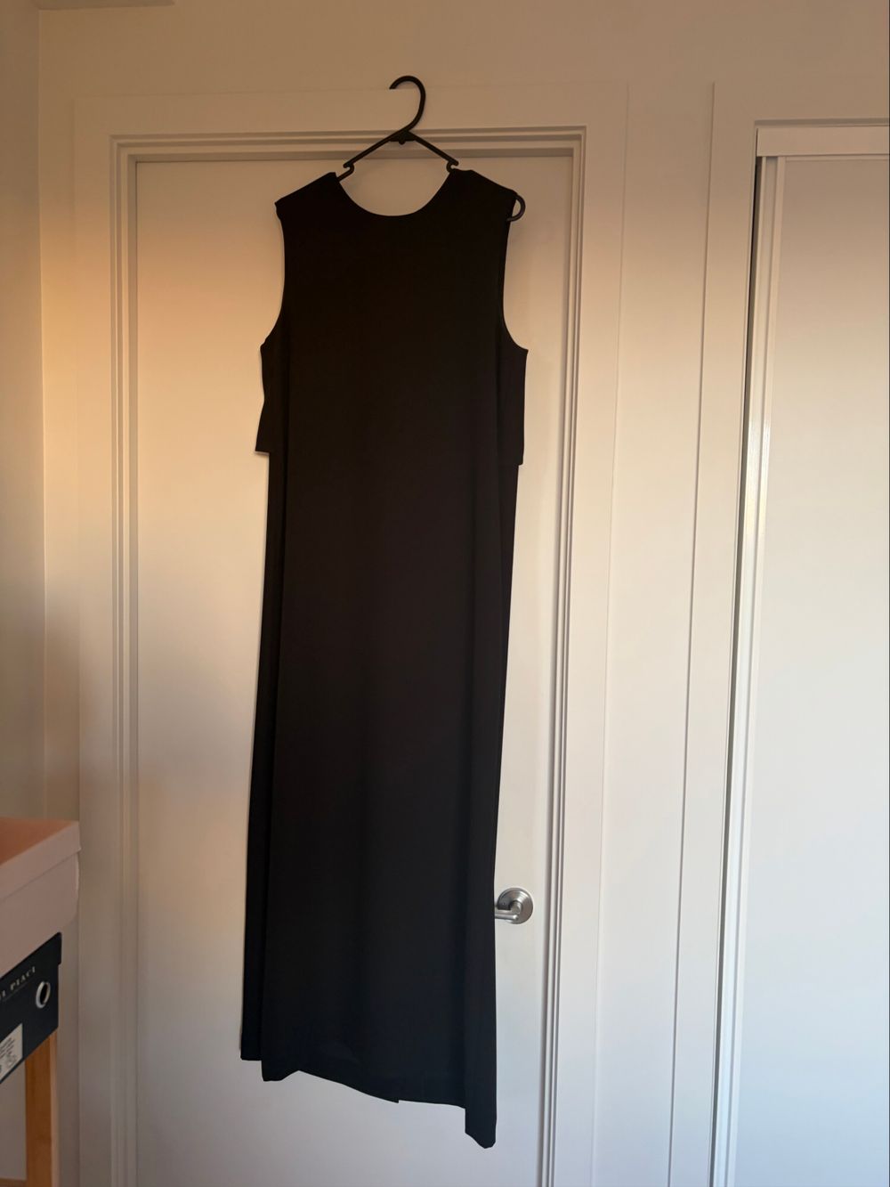 Juliette Hogan Black Sleeveless Maxi Dress