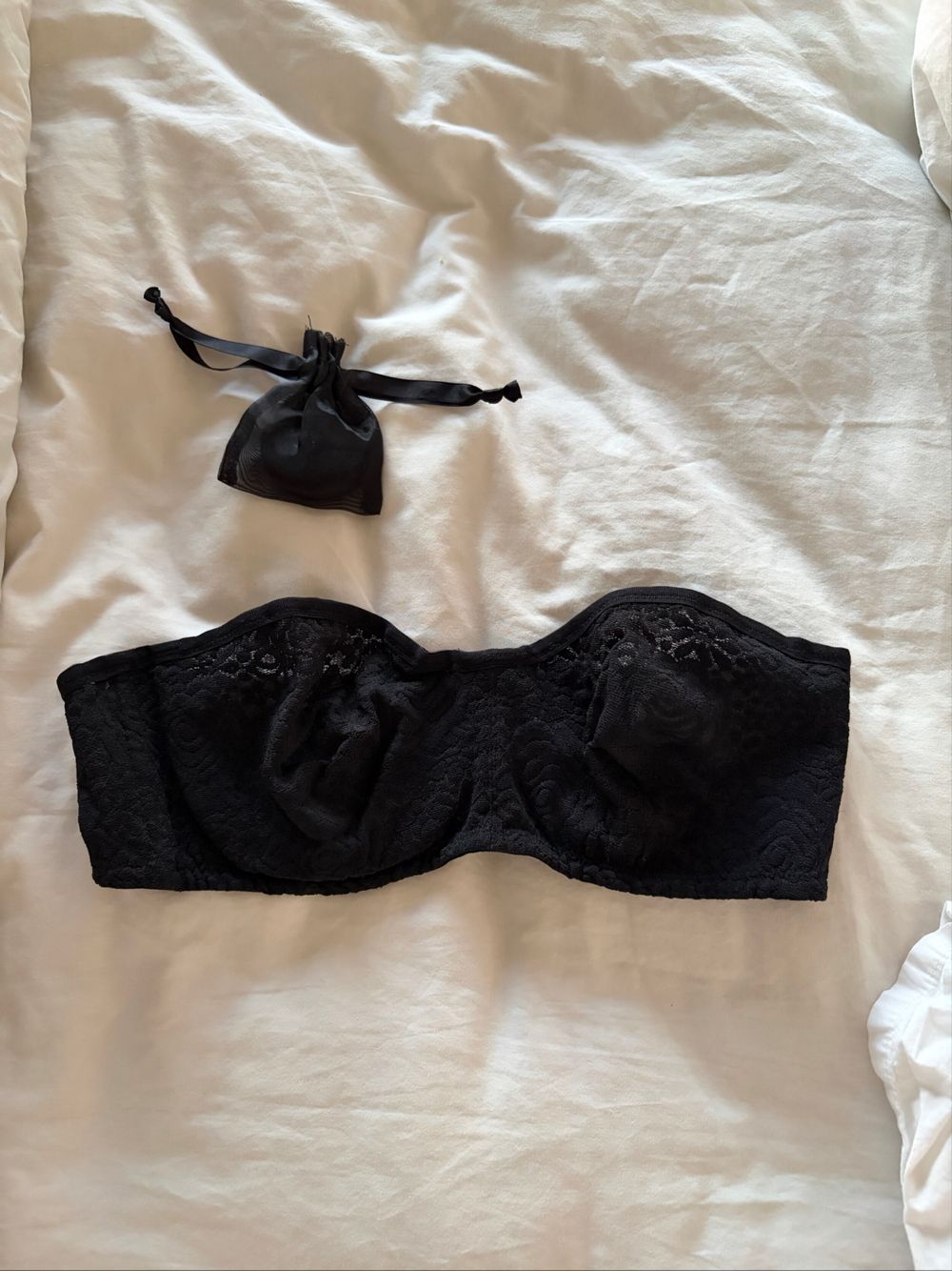 Wacoal Halo Lace Black Strapless Bra
