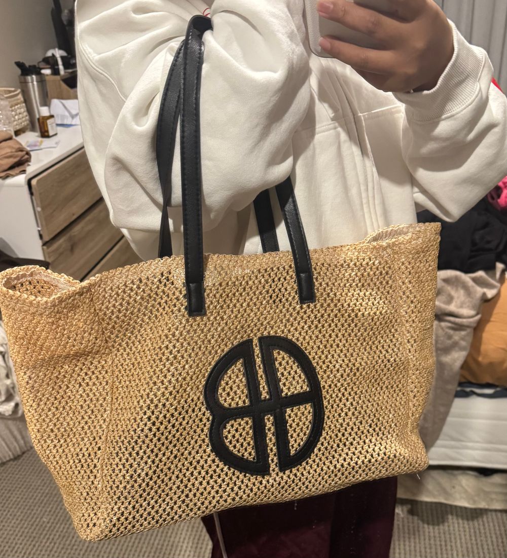 Tote bag