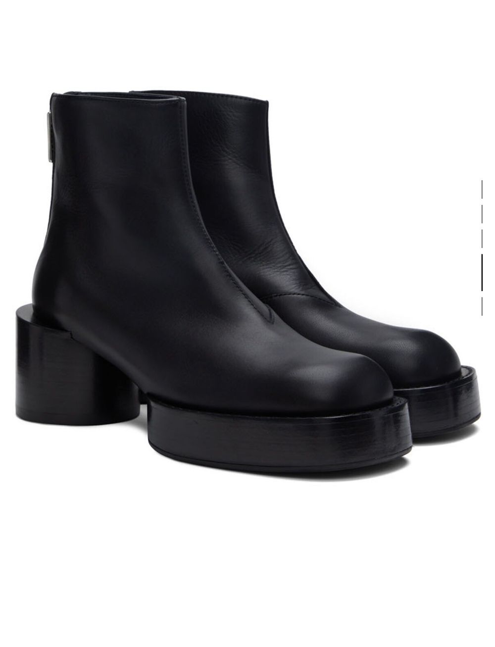 MM6 MAISON MARGIELA black leather ankle boots