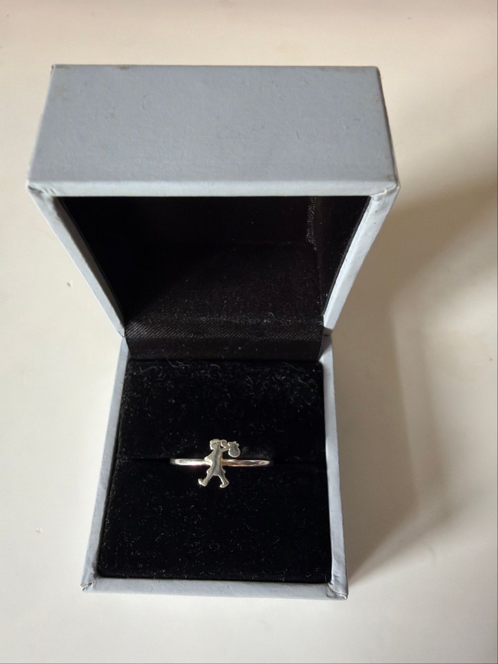 karen walker runaway girl ring