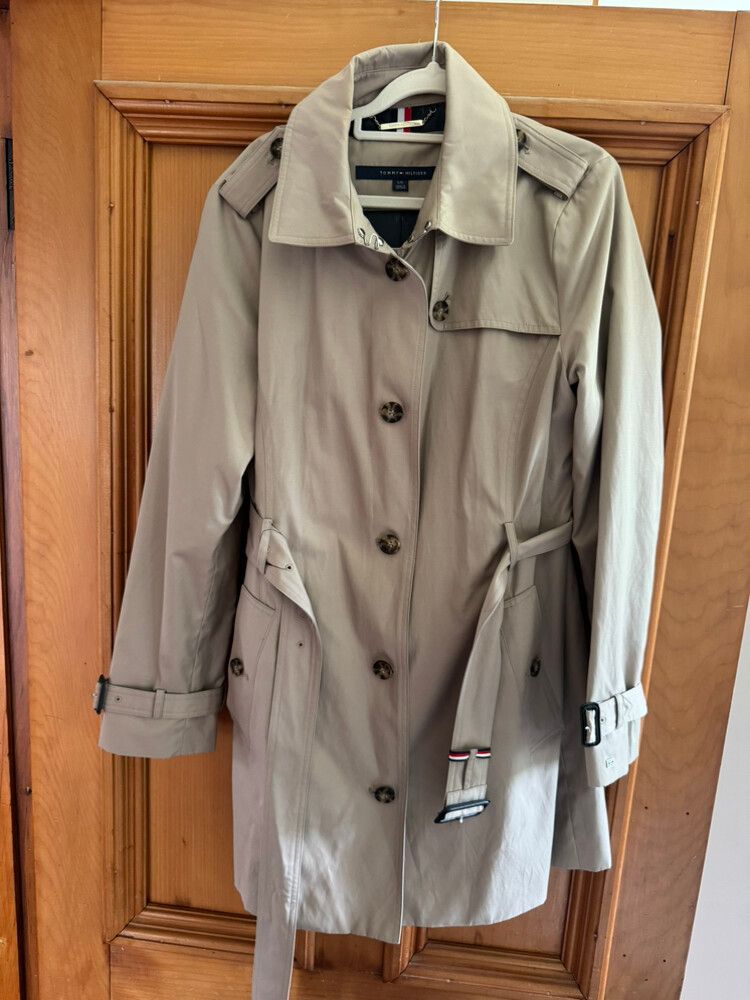 Tommy Hilfiger Beige Trench Coat Size L/G