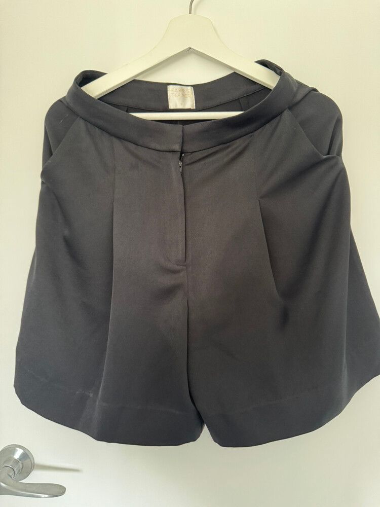 Harris Tapper Black Shorts Size S