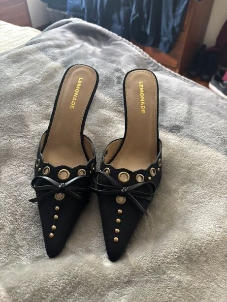 Charisma pointed toe heels black