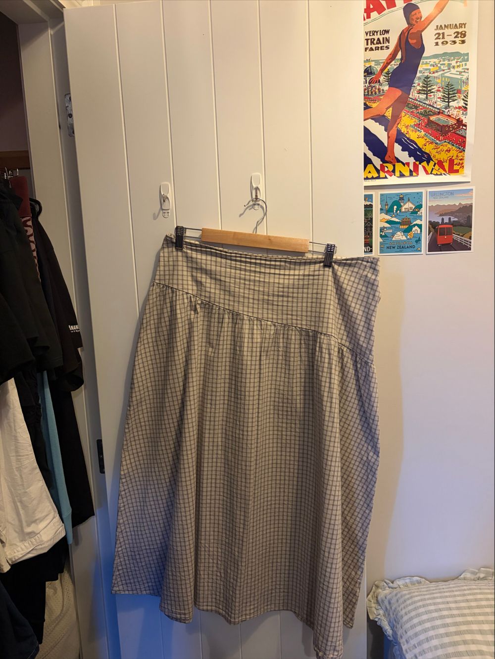 3 Glassons skirts
