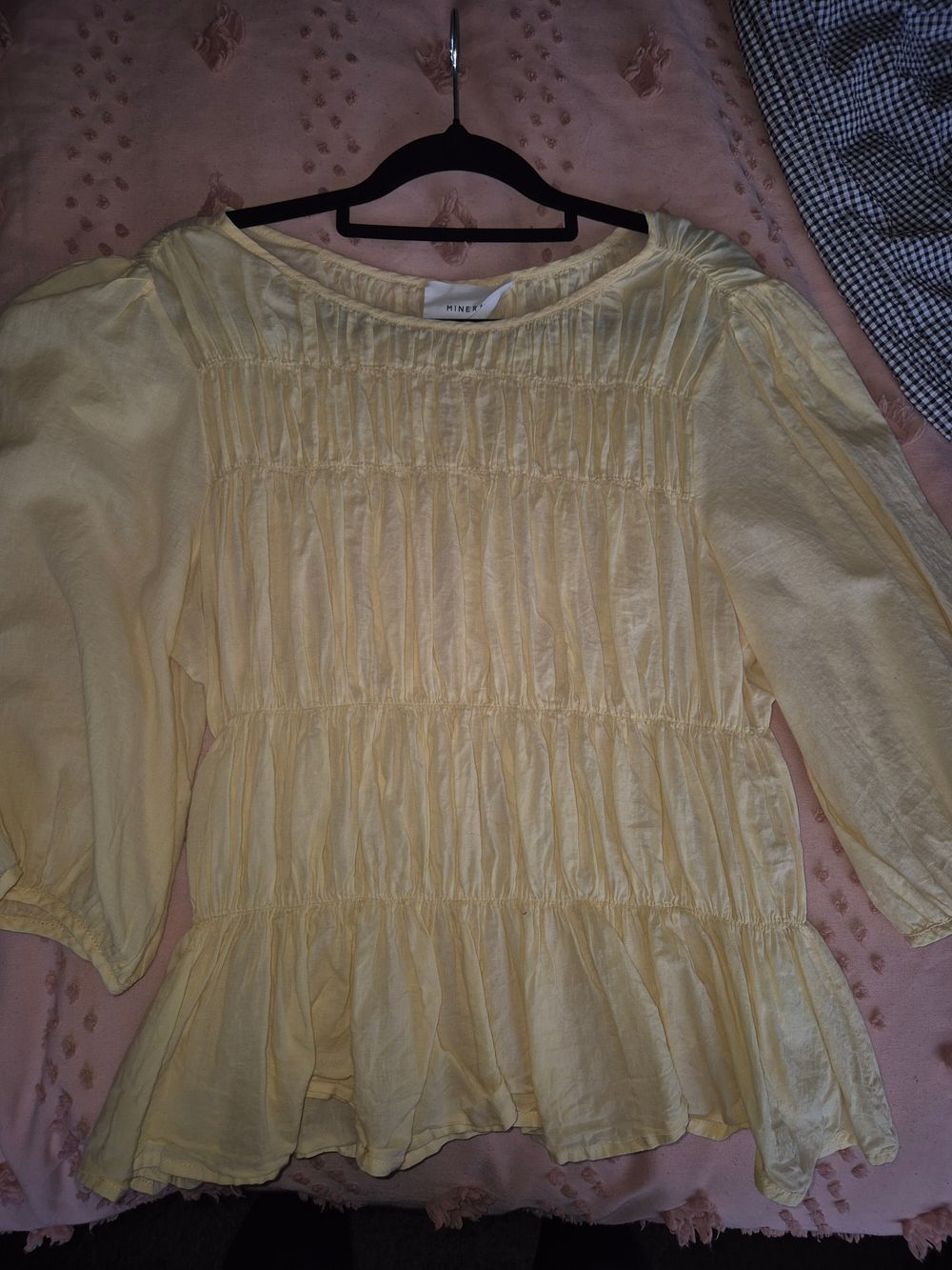 Baby yellow top