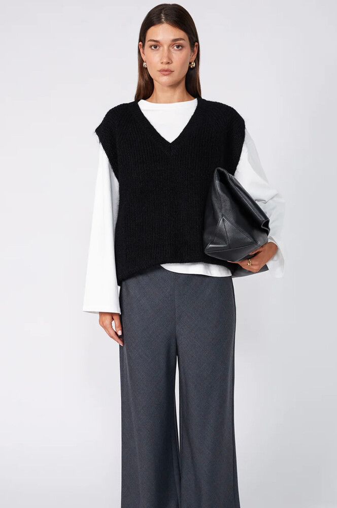 Moochi Lineate Vest