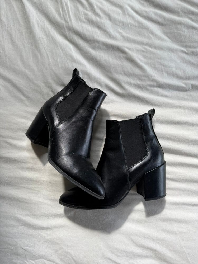 Novo Kapow Ankle Boots Black Size 9