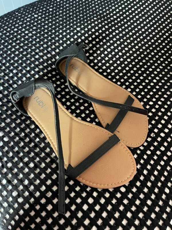 Rubi Black Sandals
