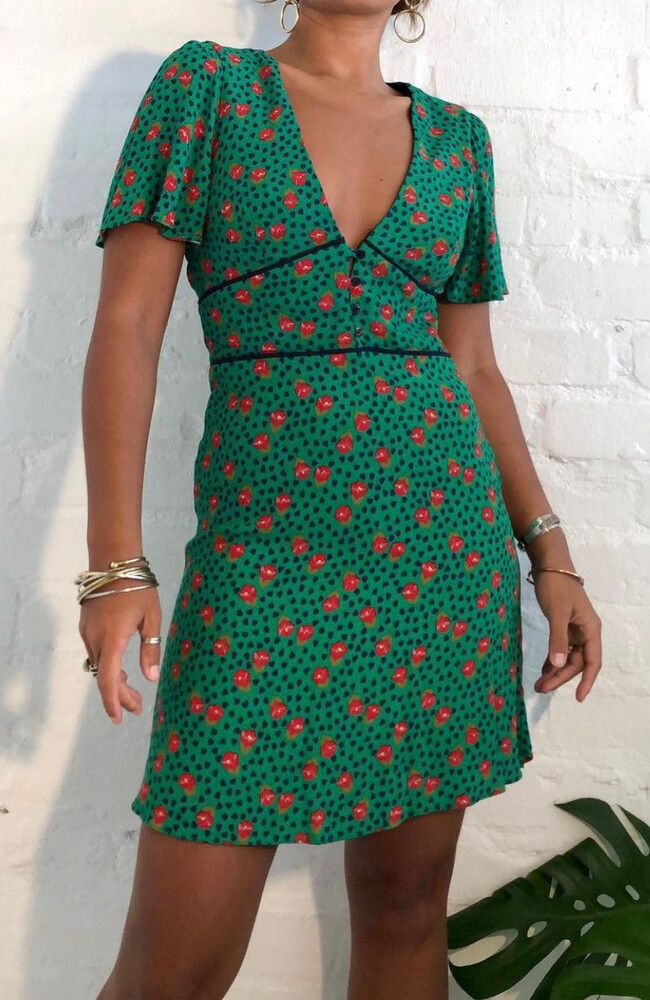 zara trafaluc green dress Ombre Dress with Cape-Like Sleeves – Gattinolli by Marwan main image 1